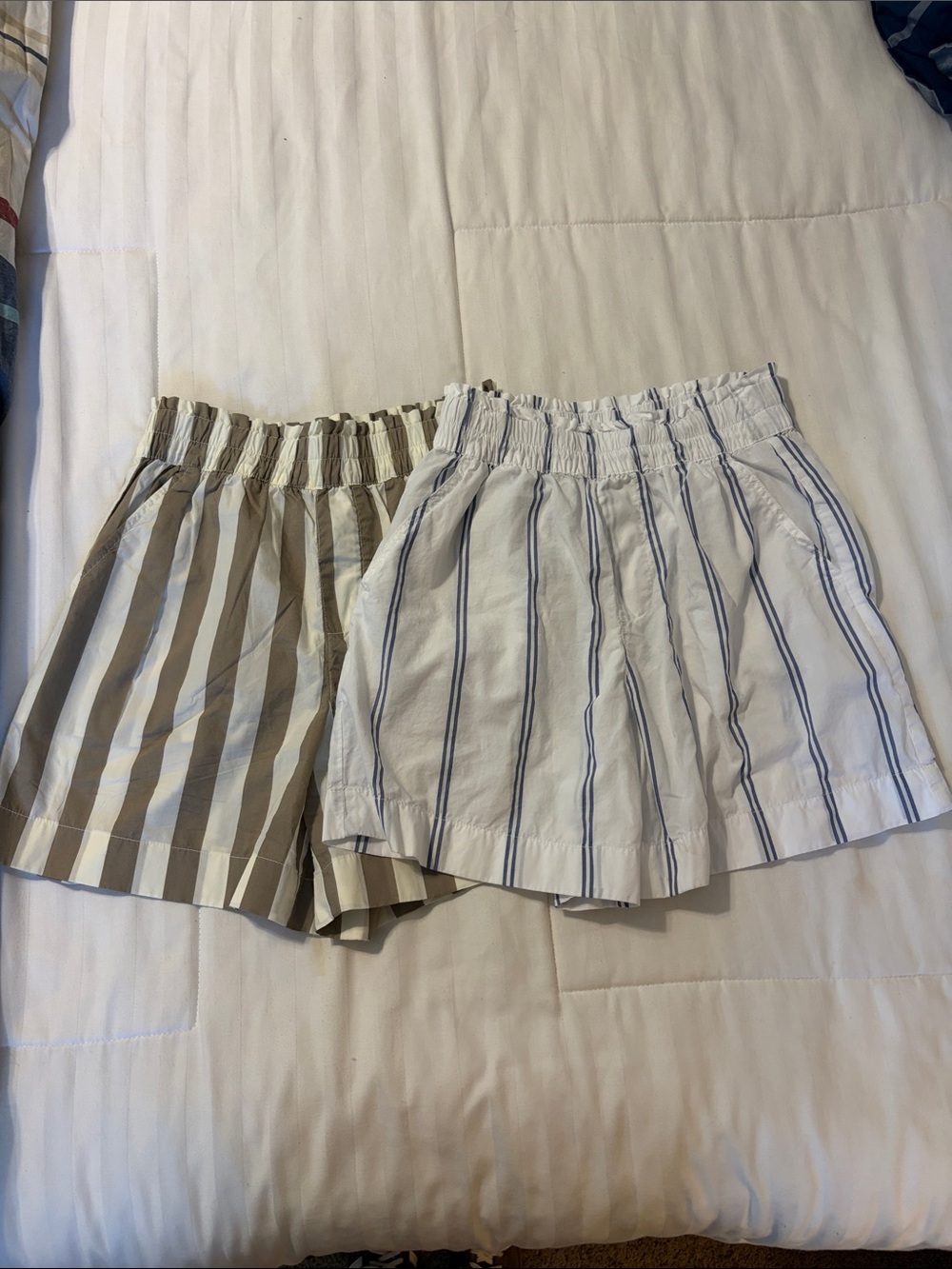 Aerie lot of XS Striped Elastic-Waist Women’s Shorts - White & blue, white & tan